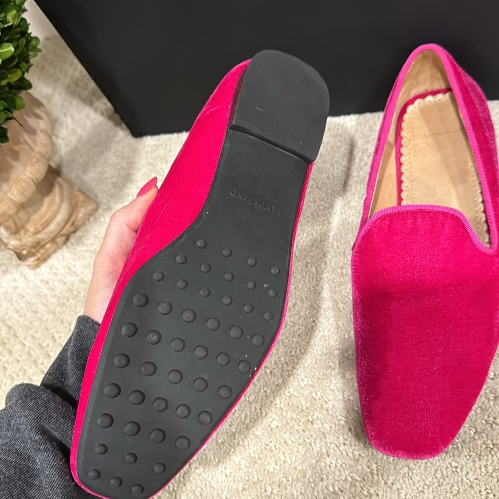 Lands End velvet hot pink loafers with grosgrain trim - Picture 3 of 3